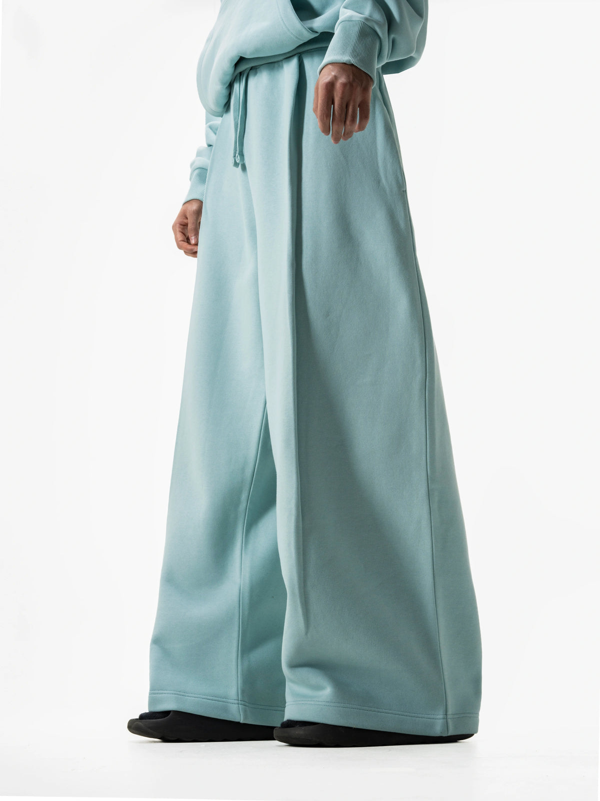 Y33 Pleated Baggy Organic Sweatpants - Mineral Sage