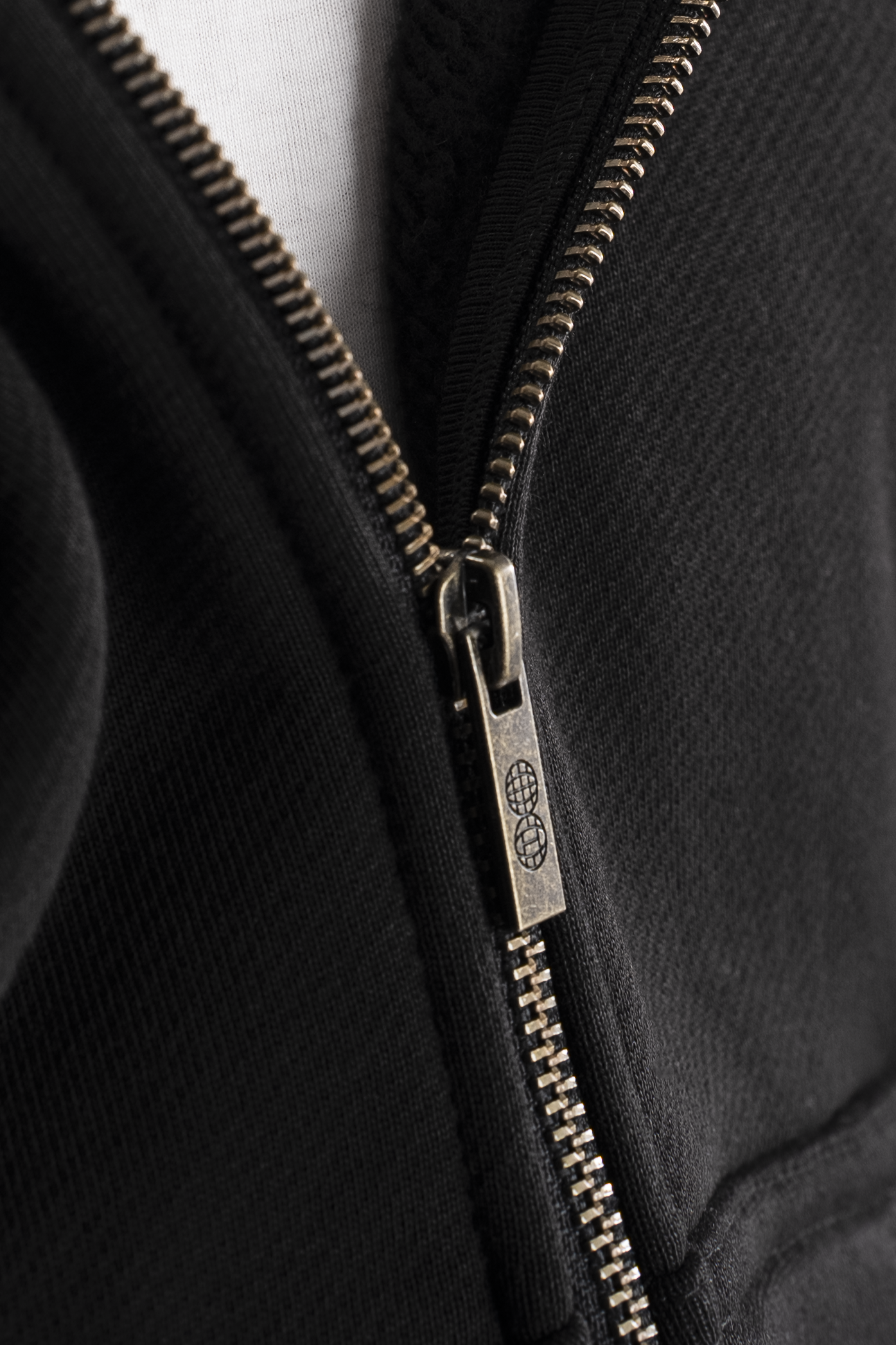 Heavy Pima Fleece Cropped Zip - Black (PREORDER)