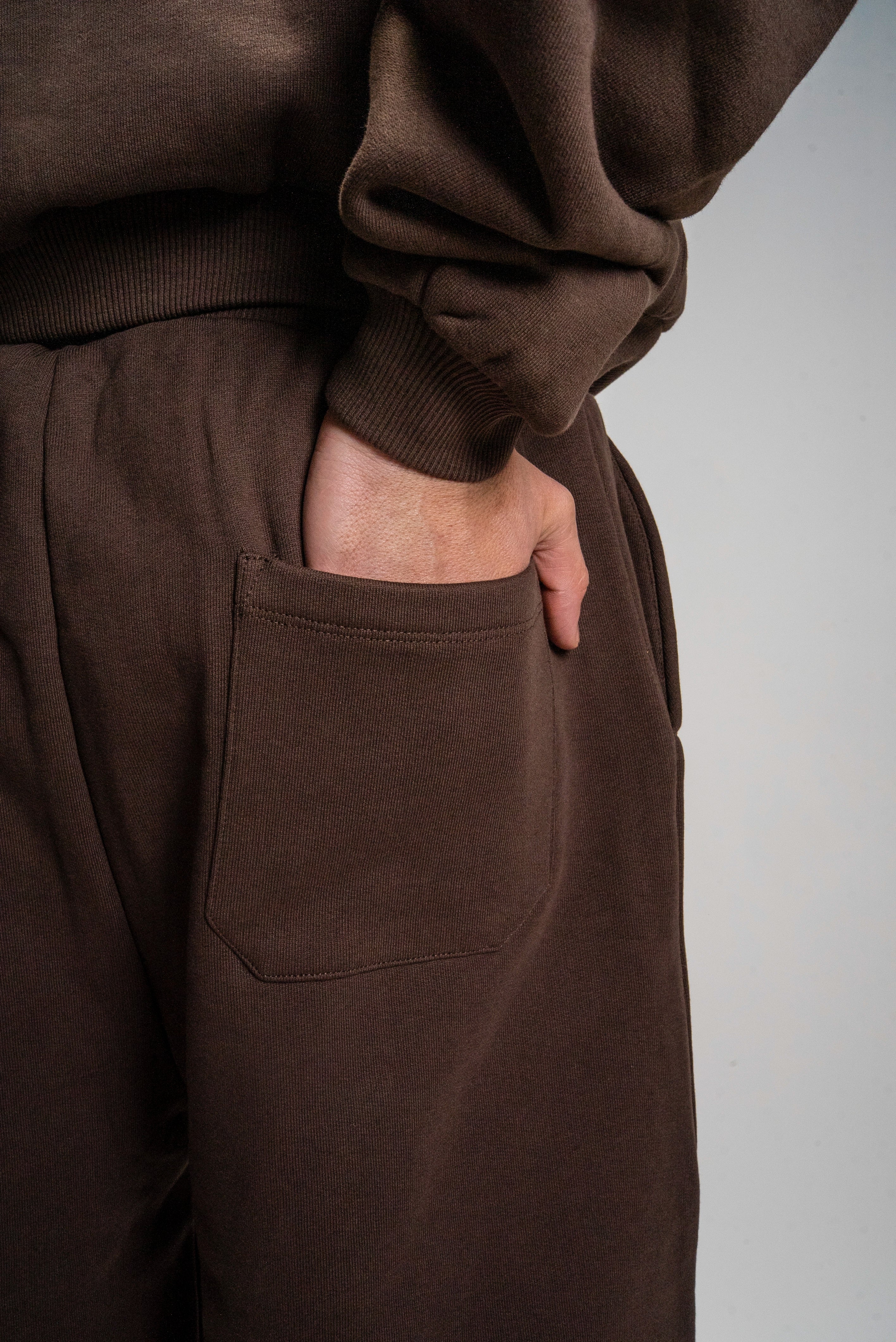 Z25 Athletic Cropped Hoodie, Mocha Brown — 530GSM Organic Jersey Fleece-back