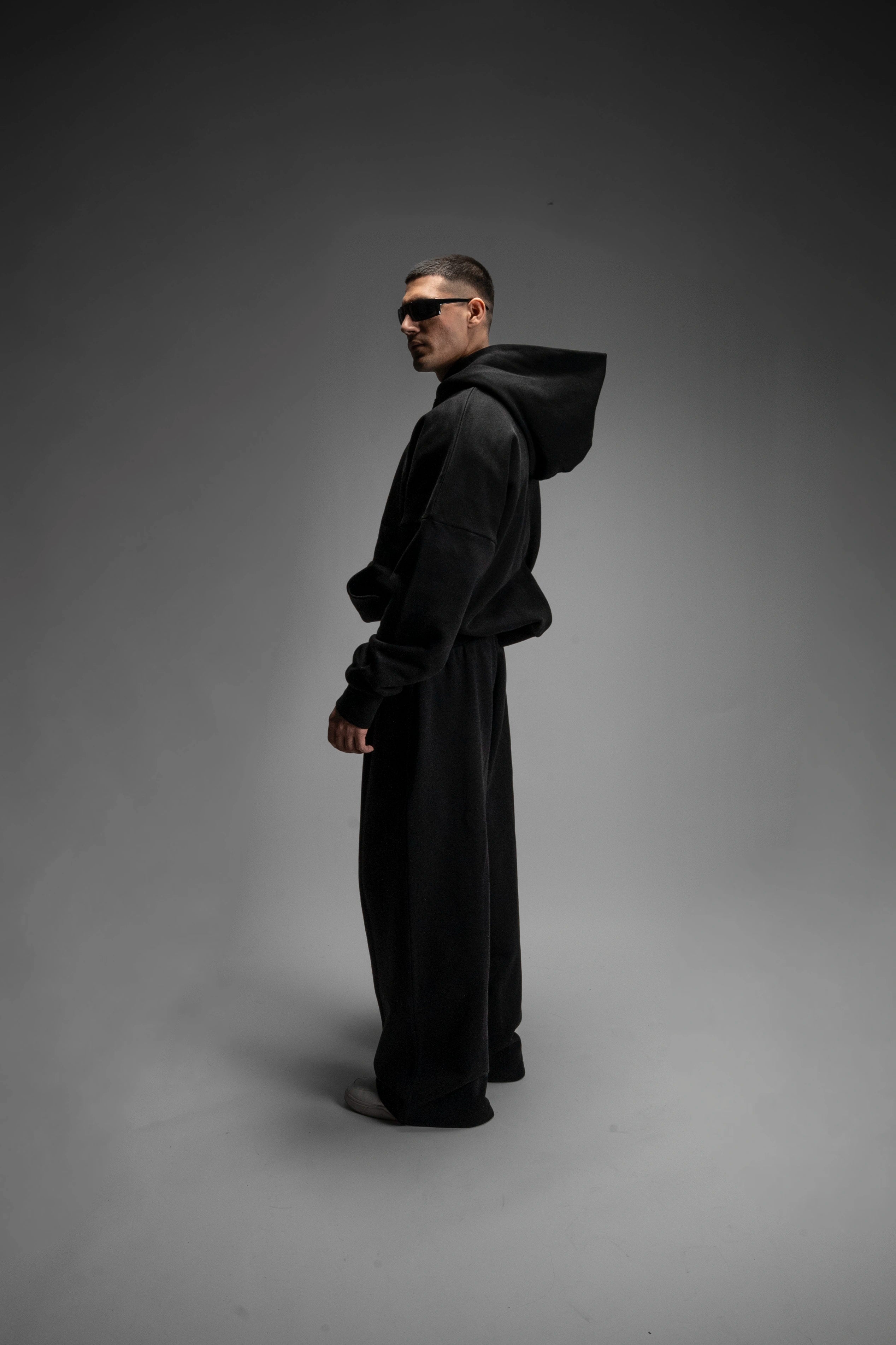 Y33 Designer Pleated Organic Sweatpants — 520GSM, Baggy Oversized, Midnight Black