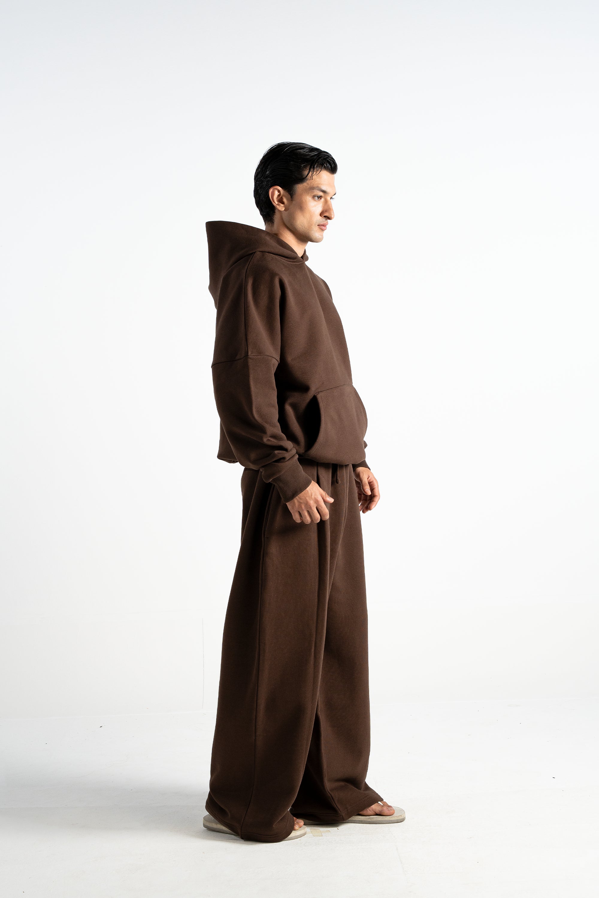 Y33 Designer Pleated Organic Sweatpants — 520GSM, Baggy Oversized, Mocha Brown