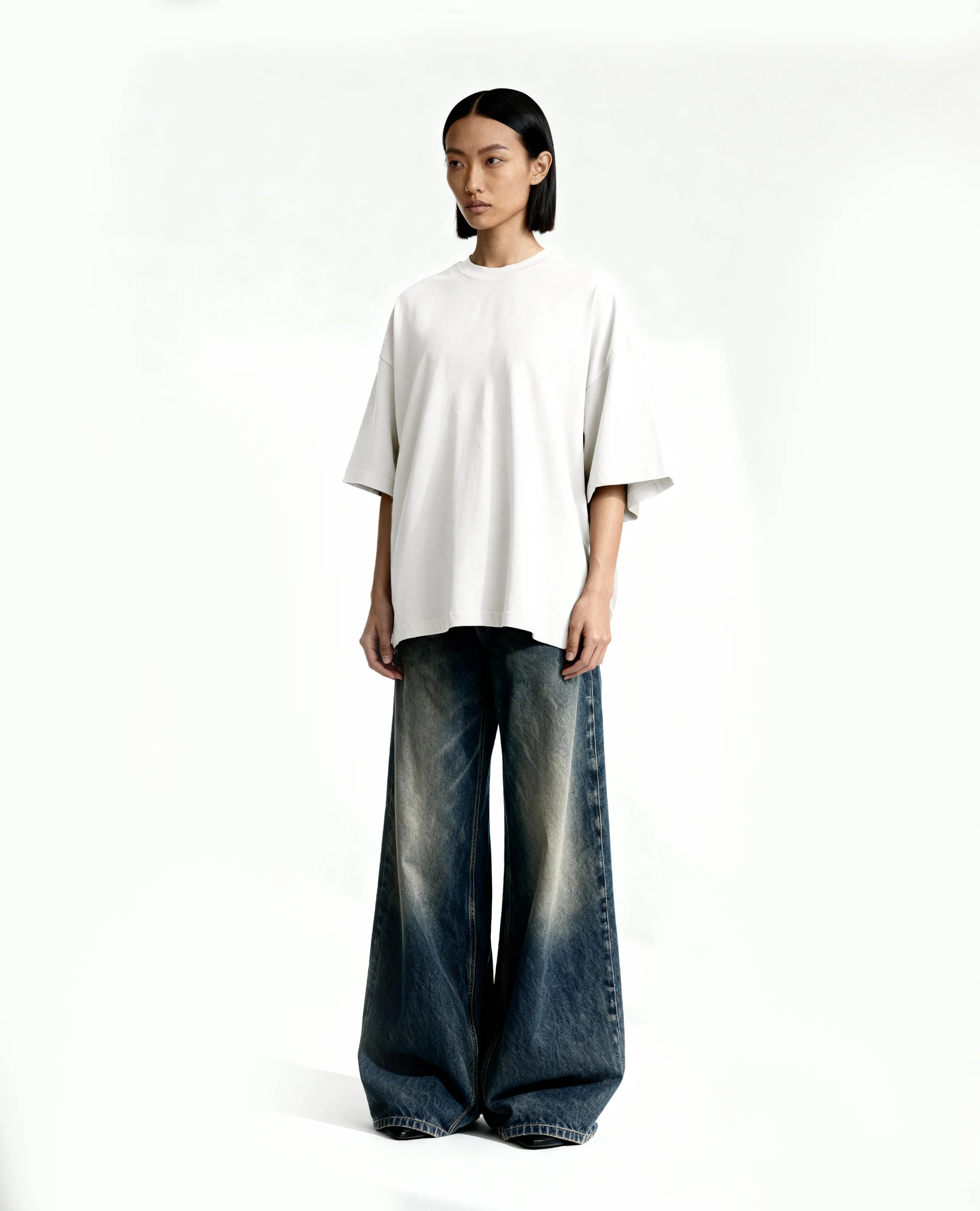 T32 Organic Heavy T-Shirt, White [Pre-Order]