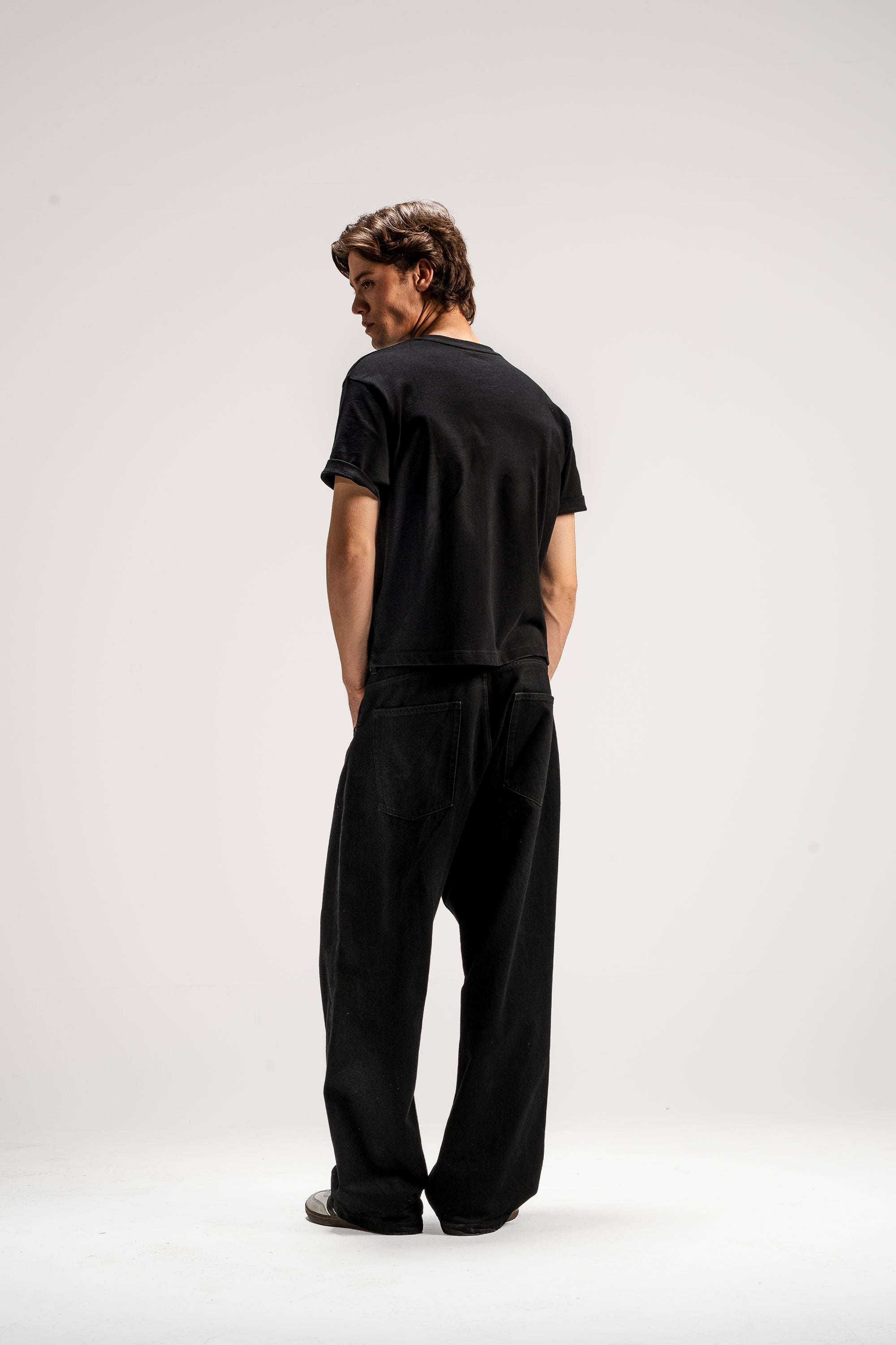 Standard Fit Cropped Tee, 220 GSM Organic Cotton - Black