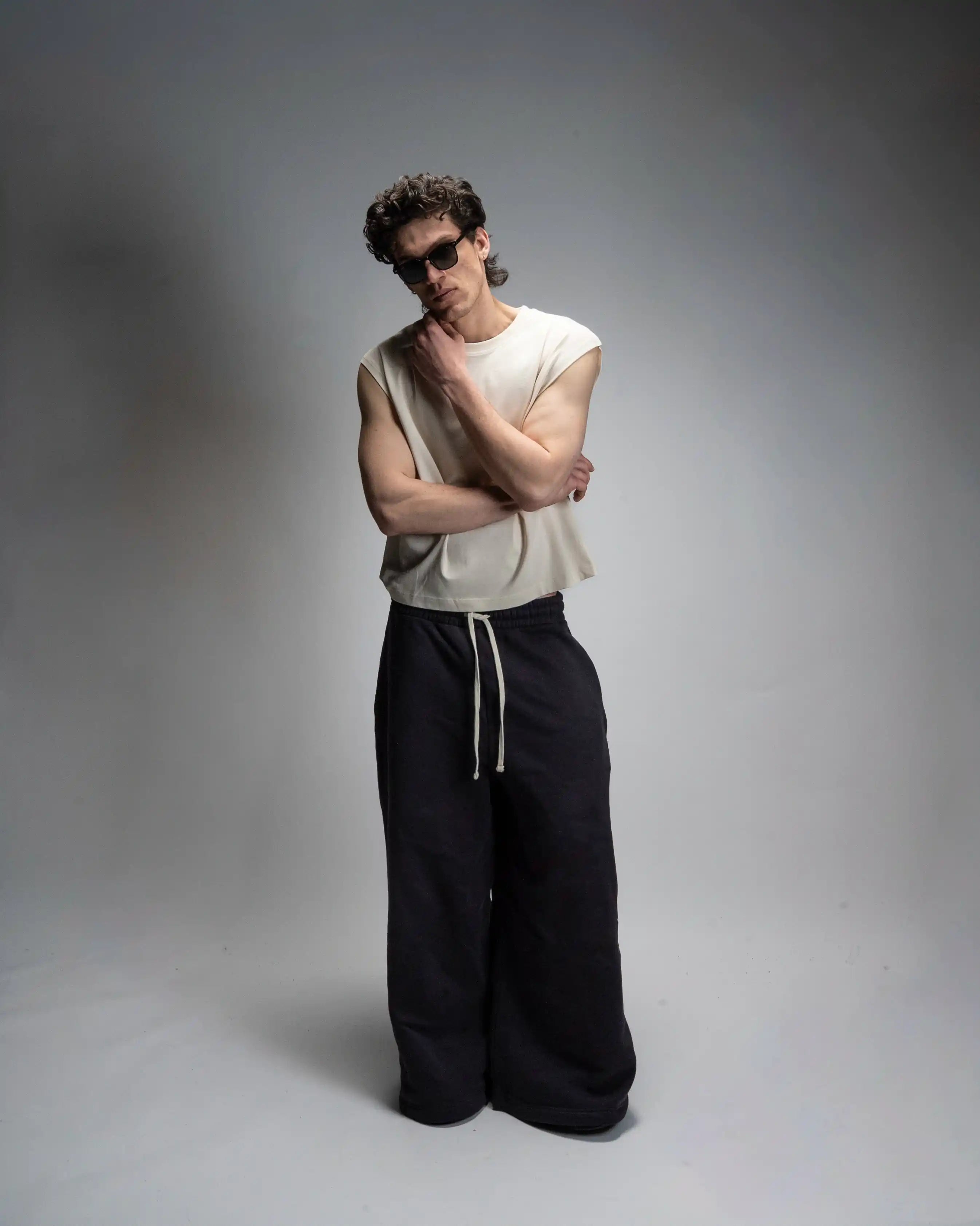 S22 Cropped Sleeveless Shirt Unisex — 220 GSM Organic Cotton - Artic Wolf