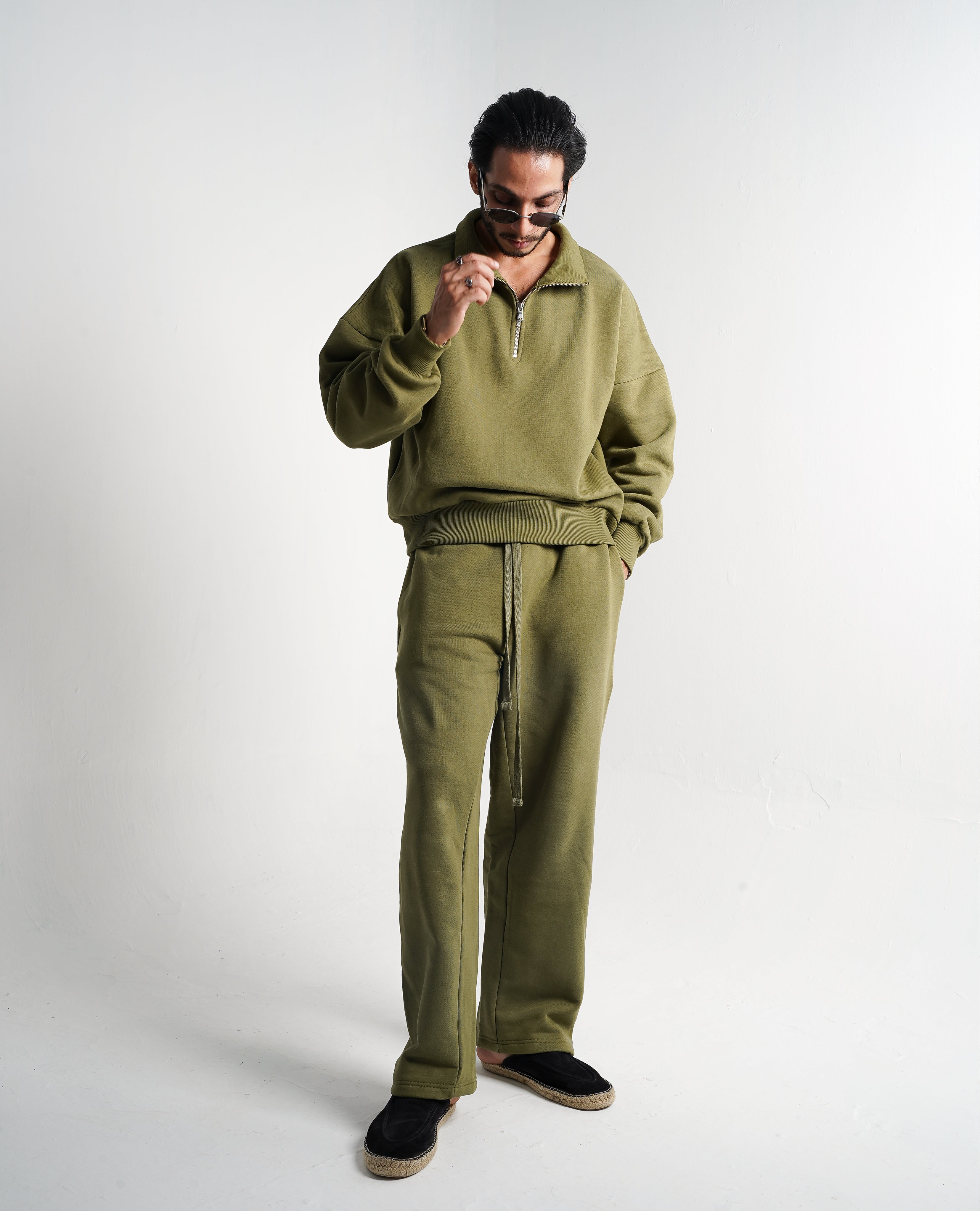 Y29 Ultra Heavy Organic Straight Leg Sweats, Olive-Green