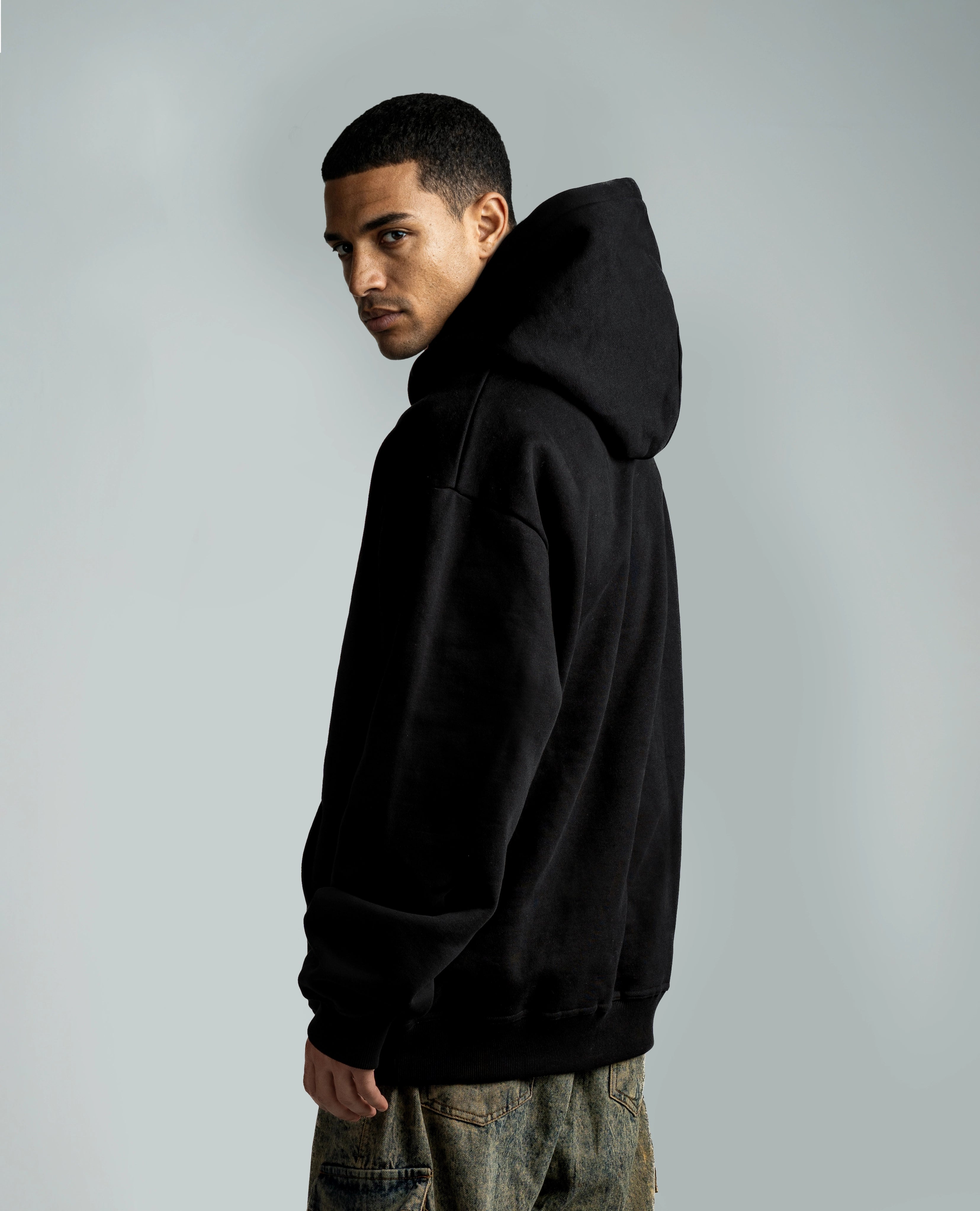 Z27 Standard Oversized Hoodie – Heavyweight 540GSM Organic Cotton, Black [In Stock]